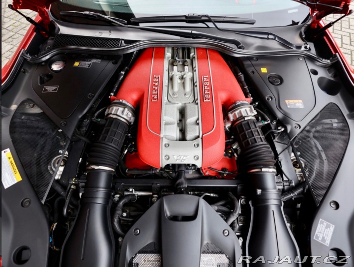 Ferrari 812 Superfast  6.5 V12 | zdvi 2020