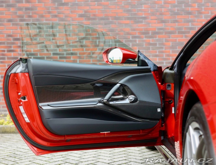 Ferrari 812 Superfast  6.5 V12 | zdvi 2020