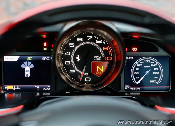 Ferrari 812 Superfast  6.5 V12 | zdvi 2020