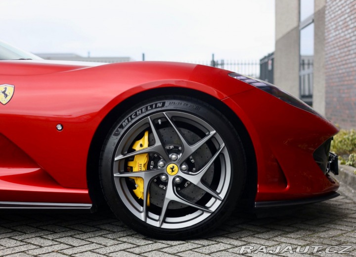 Ferrari 812 Superfast  6.5 V12 | zdvi 2020