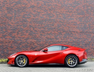 Ferrari 812 Superfast  6.5 V12 | zdvi 2020