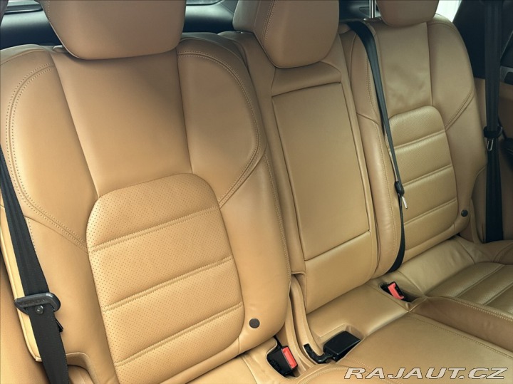 Porsche Cayenne 4,8 V8 420PS  GTS A/T 4x4 2012