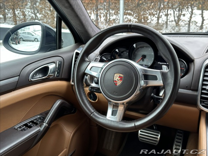 Porsche Cayenne 4,8 V8 420PS  GTS A/T 4x4 2012