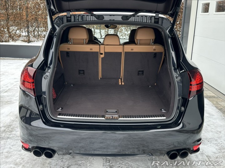 Porsche Cayenne 4,8 V8 420PS  GTS A/T 4x4 2012