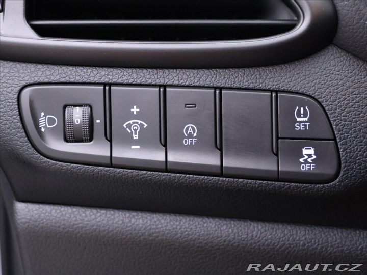 Hyundai i30 1,6 CRDi 85kW Aut. CZ 1Ma 2021