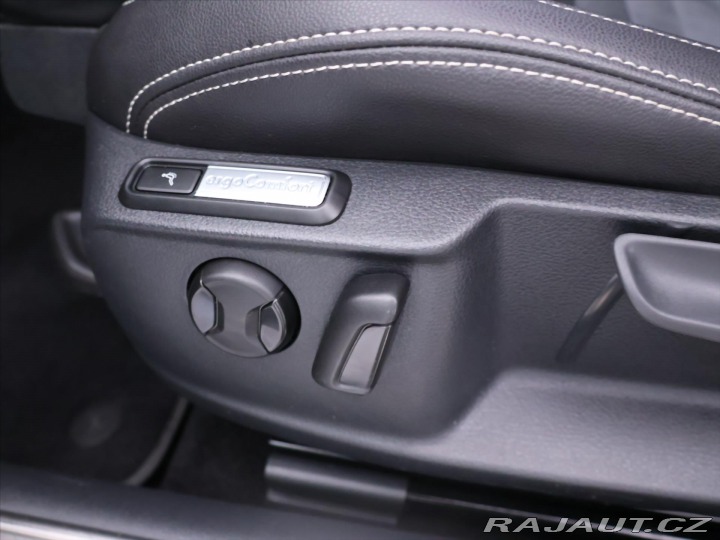 Volkswagen Passat 2,0 TDI 140kW DSG LED R-L 2019