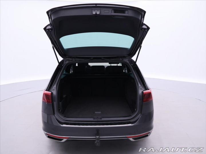 Volkswagen Passat 2,0 TDI 140kW DSG LED R-L 2019