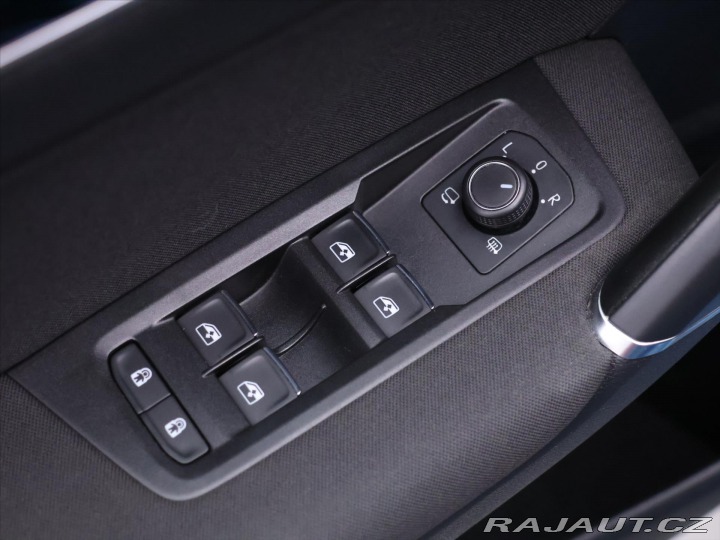 Volkswagen Touran 2,0 TDI DSG CZ Highline 7 2018