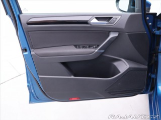 Volkswagen Touran 2,0 TDI DSG CZ Highline 7 2018