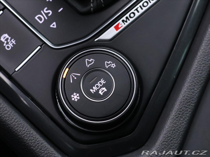 Volkswagen Tiguan 2,0 TDI 140kW DSG R-LINE 2016