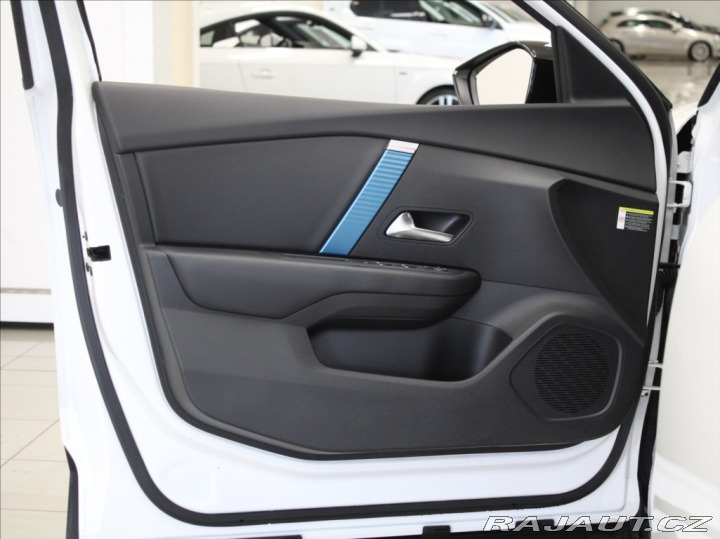 Citroën Ostatní modely ë-C4 0,1 50kWh Feel ACC Kam.92 2022