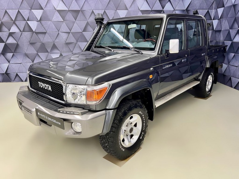 Toyota Land Cruiser 4.0 GRJ 79 DOUBLE PICK-UP