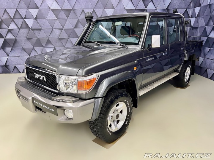 Toyota Land Cruiser 4.0 GRJ 79 DOUBLE PICK-UP 1800