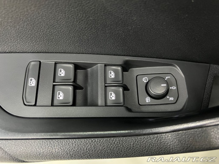 Škoda Karoq 1.5 TSI DSG SPORTLINE, MA 2022