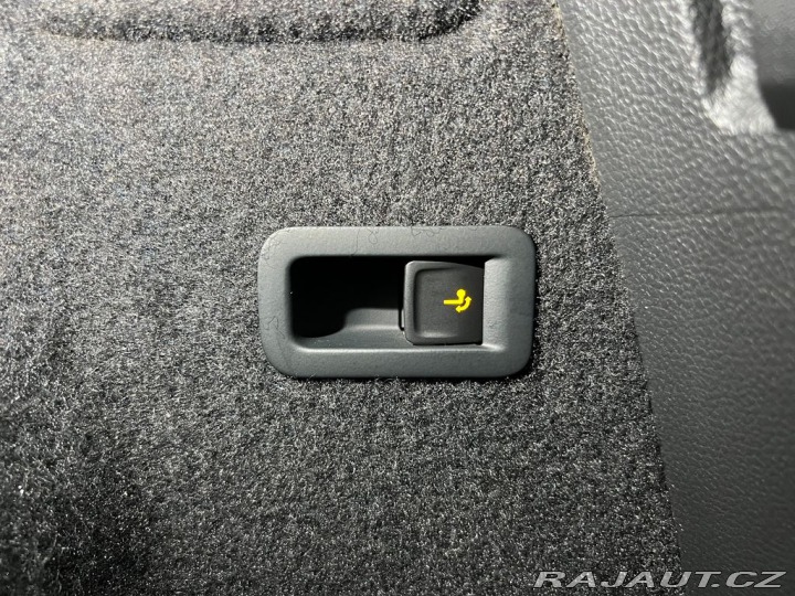 Škoda Karoq 1.5 TSI DSG SPORTLINE, MA 2022