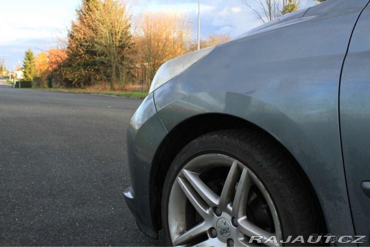 Peugeot 207 1,6 CC (cabrio) 1800