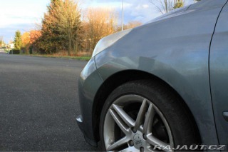 Peugeot 207 1,6   CC (cabrio) 1800