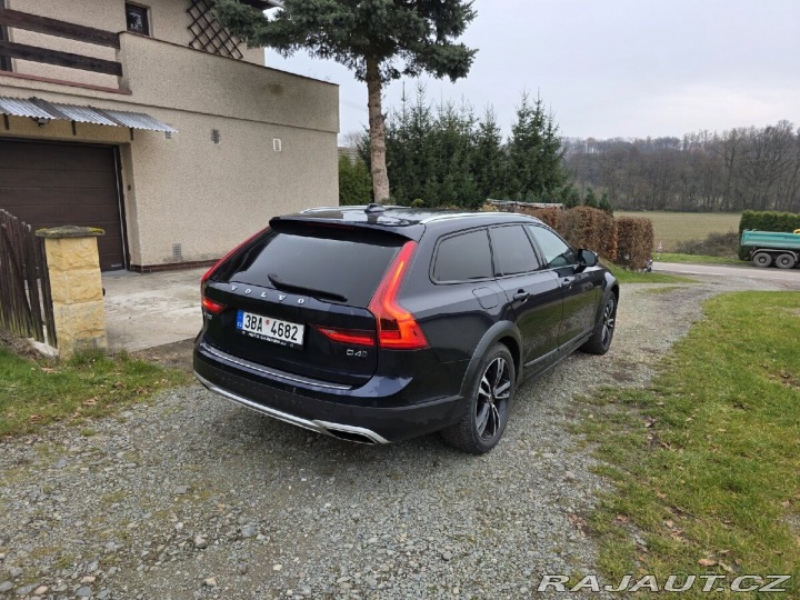 Volvo V90 Cross Country 2019