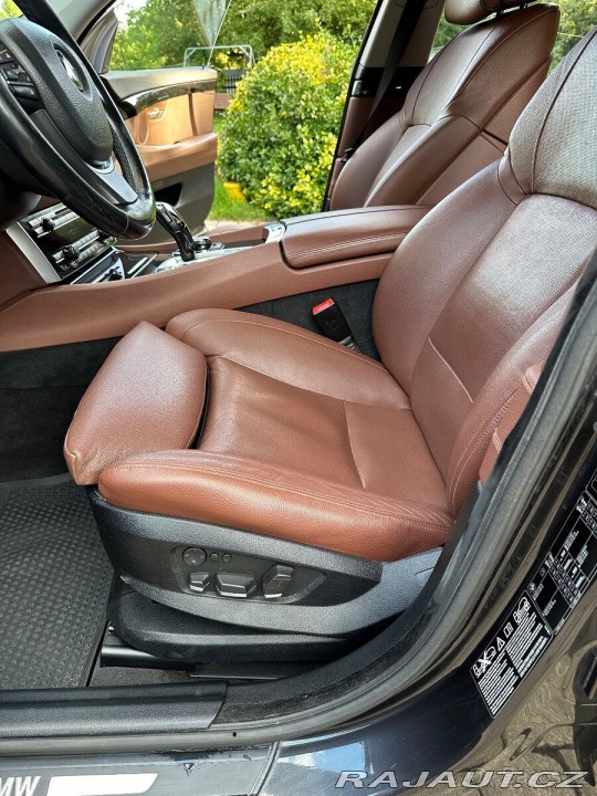BMW 5 3,0 GT xDrive 2012 výbo 2012