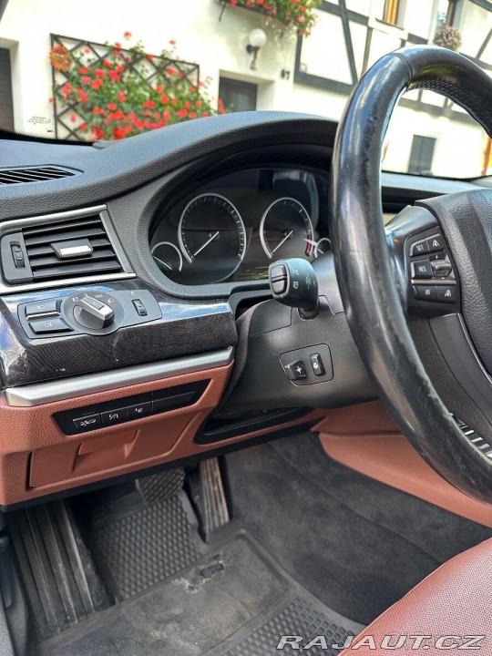 BMW 5 3,0 GT xDrive 2012 výbo 2012