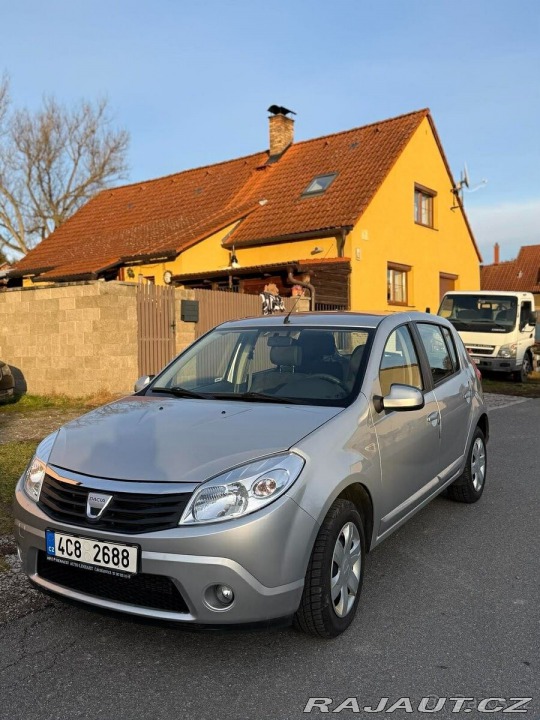 Dacia Sandero 1,6 64KW 60tkm, tažné z 2010