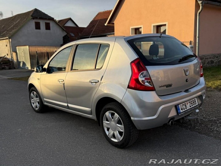 Dacia Sandero 1,6 64KW 60tkm, tažné z 2010