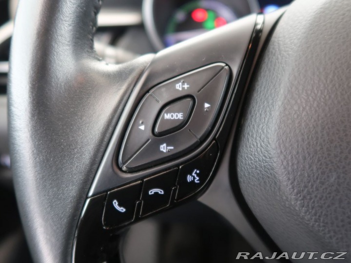 Toyota C-HR 1.8Hybrid,CZ,1Maj,Comfort 2023