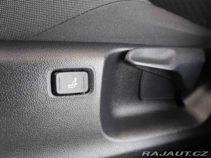 Toyota C-HR 1.8Hybrid,CZ,1Maj,Comfort 2023