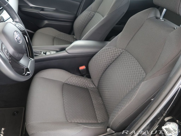 Toyota C-HR 1.8Hybrid,CZ,1Maj,Comfort 2023