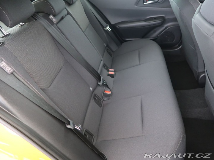 Toyota Prius 2.0 Plug-in Hybrid ,Prest 2024