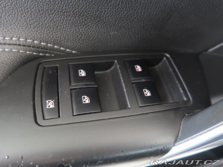 Opel Insignia 2.0CDTI,CZ,96kW,AT 2011