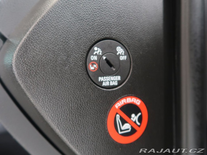 Opel Insignia 2.0CDTI,CZ,96kW,AT 2011