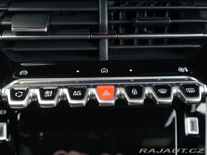 Peugeot 2008 1.2PureTech,74kW,ALLURE,M 2024