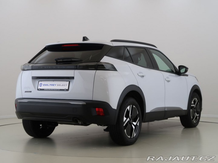 Peugeot 2008 1.2PureTech,74kW,ALLURE,M 2024