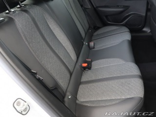 Peugeot 2008 1.2PureTech,74kW,ALLURE,M 1800