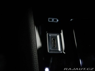 Peugeot 2008 1.2PureTech,74kW,ALLURE,M 1800