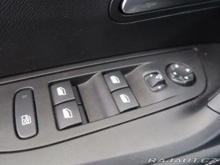 Peugeot 2008 1.2PureTech,74kW,ALLURE,M 1800