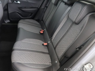 Peugeot 2008 1.2PureTech,74kW,ALLURE,M 1800