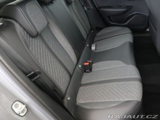 Peugeot 2008 1.2PureTech,74kW,ALLURE,M 1800