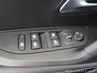 Peugeot 2008 1.2PureTech,74kW,ALLURE,M 1800