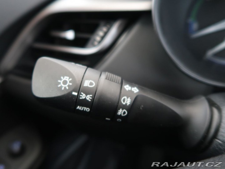 Toyota C-HR 1.8Hybrid,CZ,1Maj,Comfort 2023