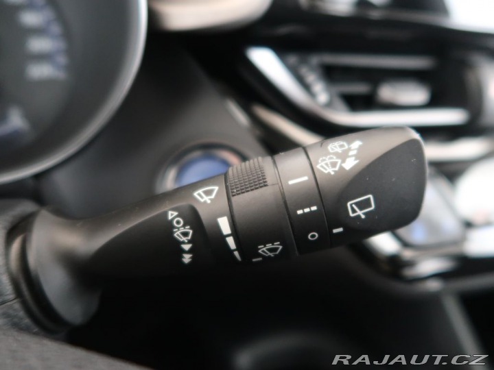 Toyota C-HR 1.8Hybrid,CZ,1Maj,72kW,Co 2023
