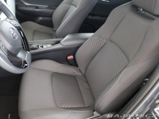 Toyota C-HR 1.8Hybrid,CZ,1Maj,72kW,Co 2023