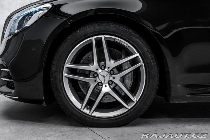 Mercedes-Benz S  2020