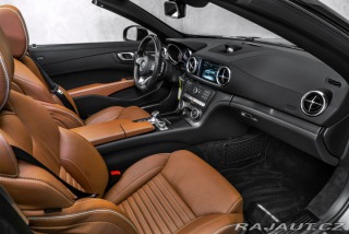 Mercedes-Benz SL Cabrio AMG Masáže H&K 2018