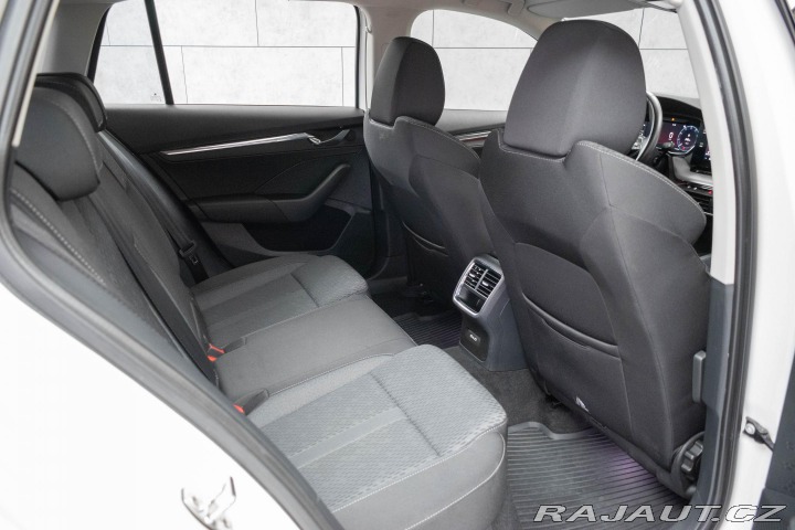 Škoda Octavia 1.5 TSI STYLE*DSG*REZERVA 2022