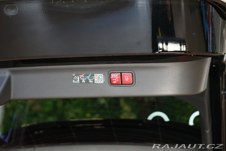 Mercedes-Benz EQS SUV*500*4M*PANO*360*ZÁRUK 2024