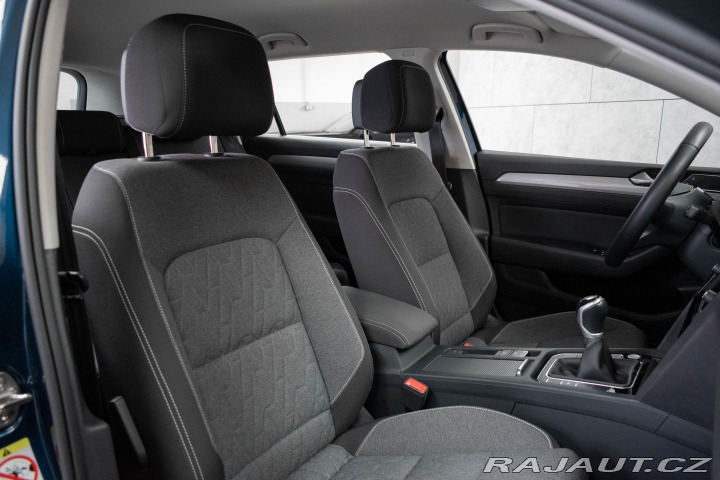 Volkswagen Passat 1.5 TSI BUSSINES*ACC*DPH* 2022