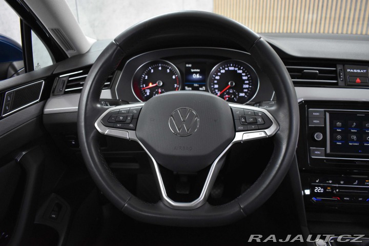 Volkswagen Passat 1.5 TSI BUSSINES*ACC*DPH* 2022