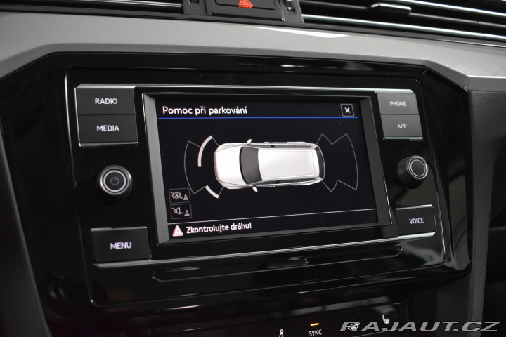 Volkswagen Passat 1.5 TSI BUSSINES*ACC*DPH* 2022